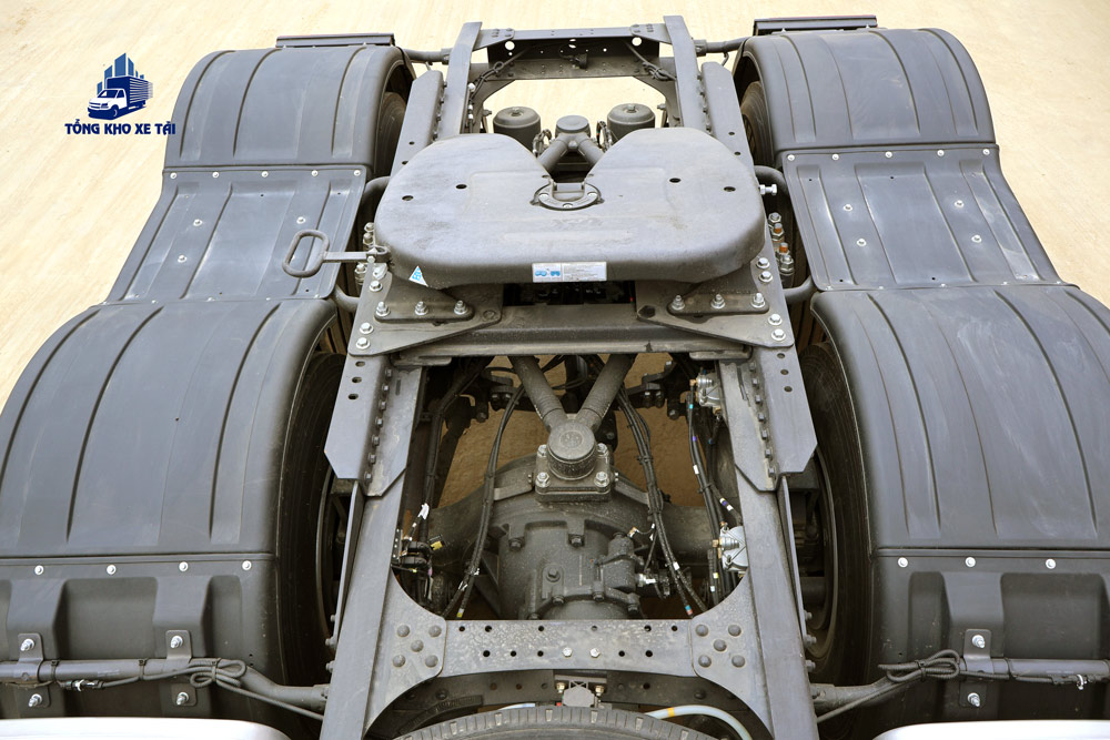 XE ĐẦU KÉO CHENGLONG H7 PRO 450HP [CẦU LÁP]